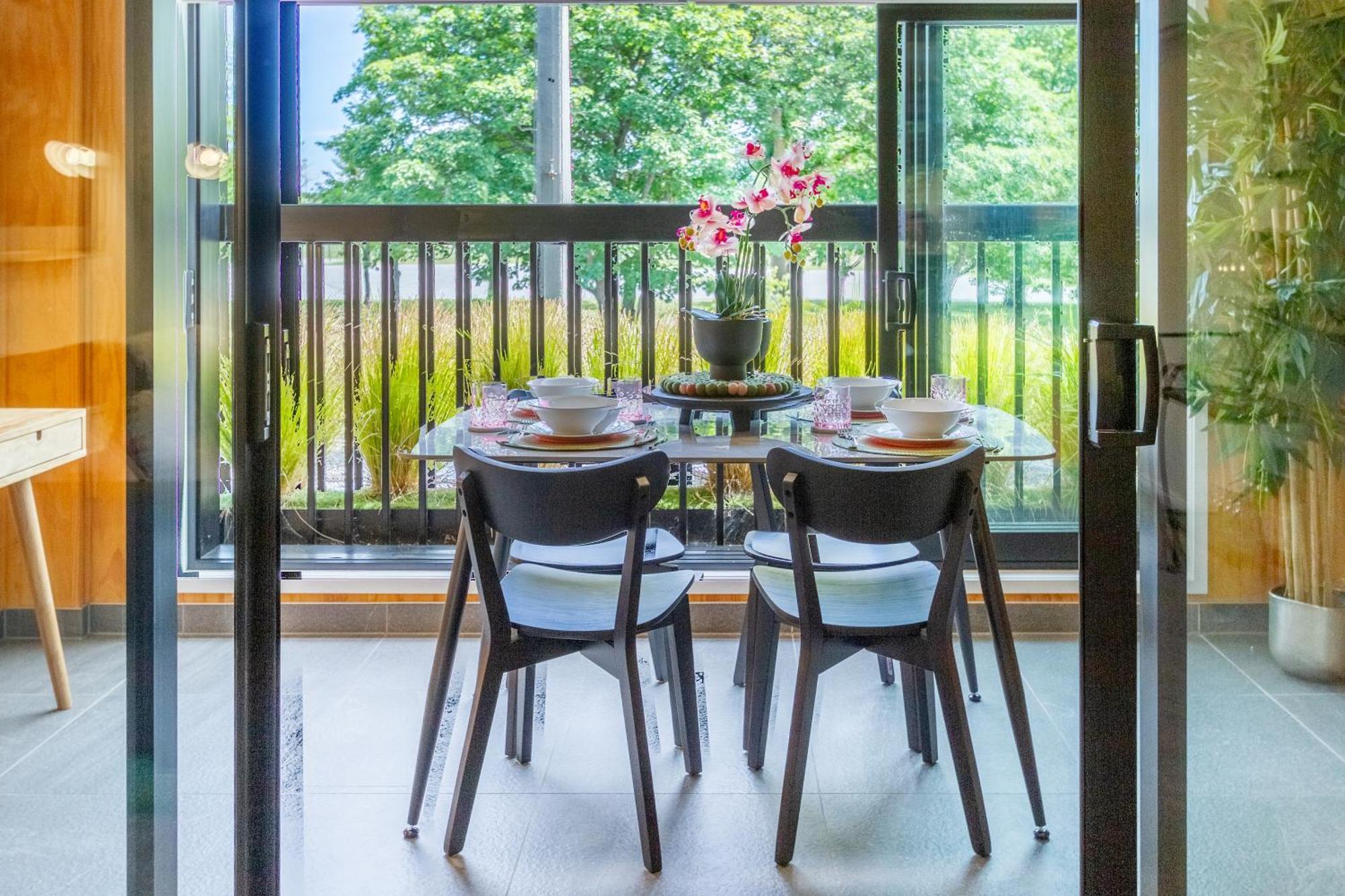 Cozy 1-Bed Apartment With Park Views, Sleeps 4 Christchurch Buitenkant foto